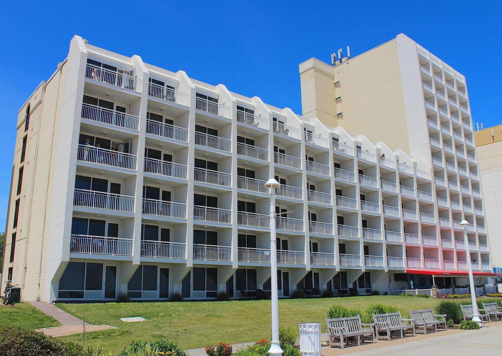 Ocean Sands Resort, Oceanfront, Virginia Beach By Vacatia エクステリア 写真