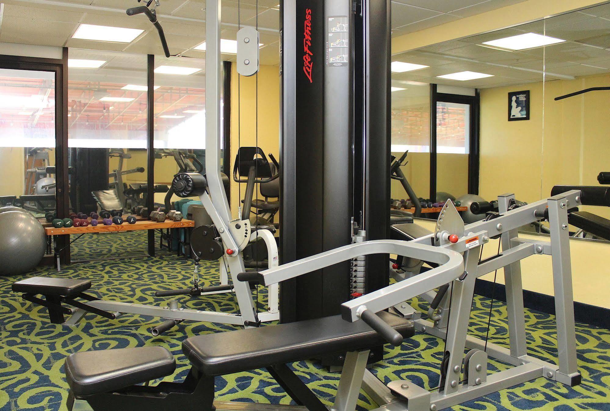 Ocean Sands Resort, Oceanfront, Virginia Beach By Vacatia エクステリア 写真